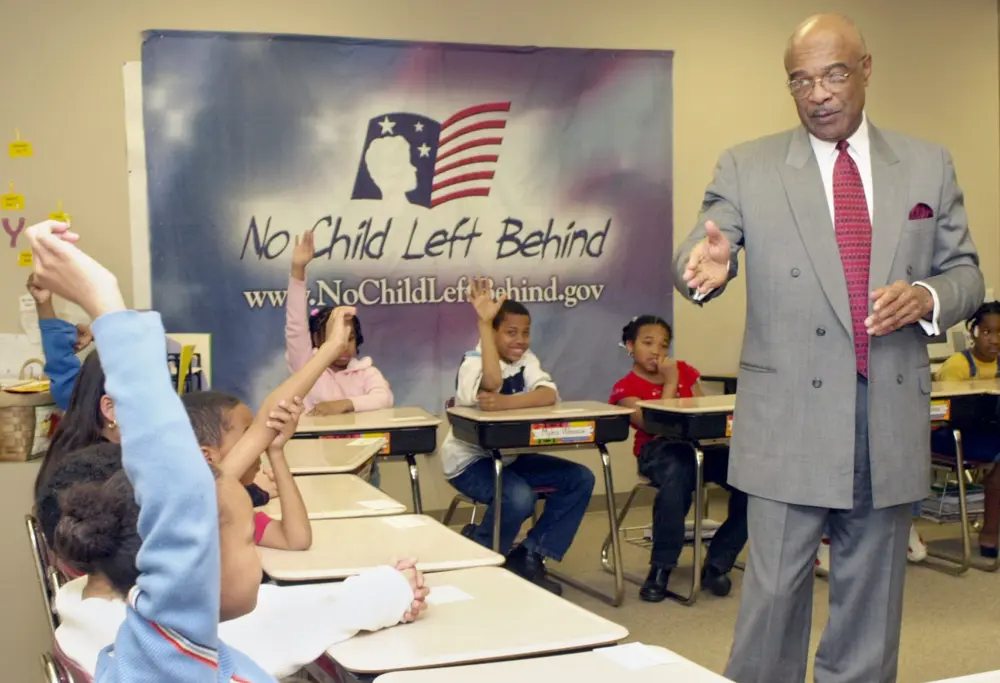 U.S. Education Secretary Rod Paige · Skinner Magnet Center · Omaha, Nebraska · March 24, 2003